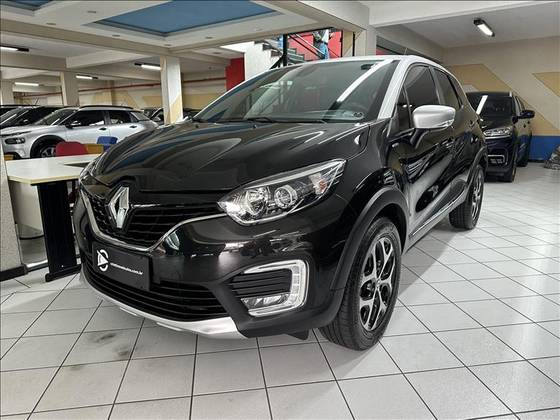 RENAULT CAPTUR 1.6 16V SCE FLEX BOSE X-TRONIC RENAULT CAPTUR 1.6 16V SCE FLEX BOSE X-TRONIC